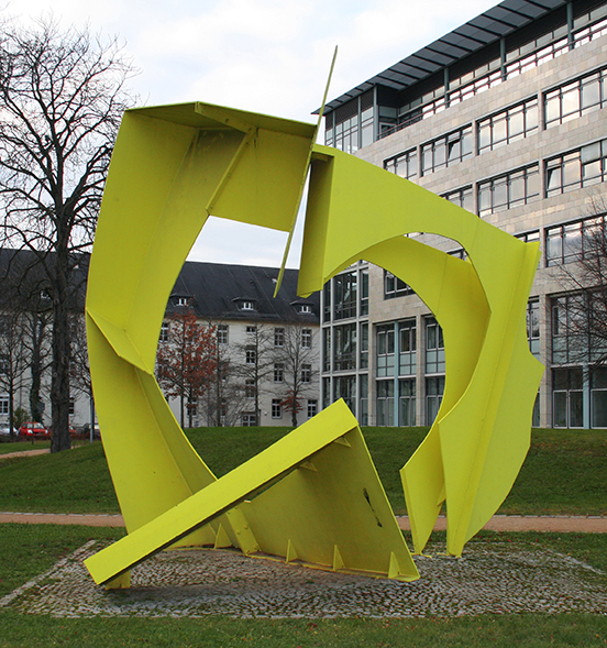 Impuls, 1997/1998 Stahl, verzinkt, Farbe, 400 x 500 x 300 cm Landesvericherungsanstalt Sachsen-Anhalt